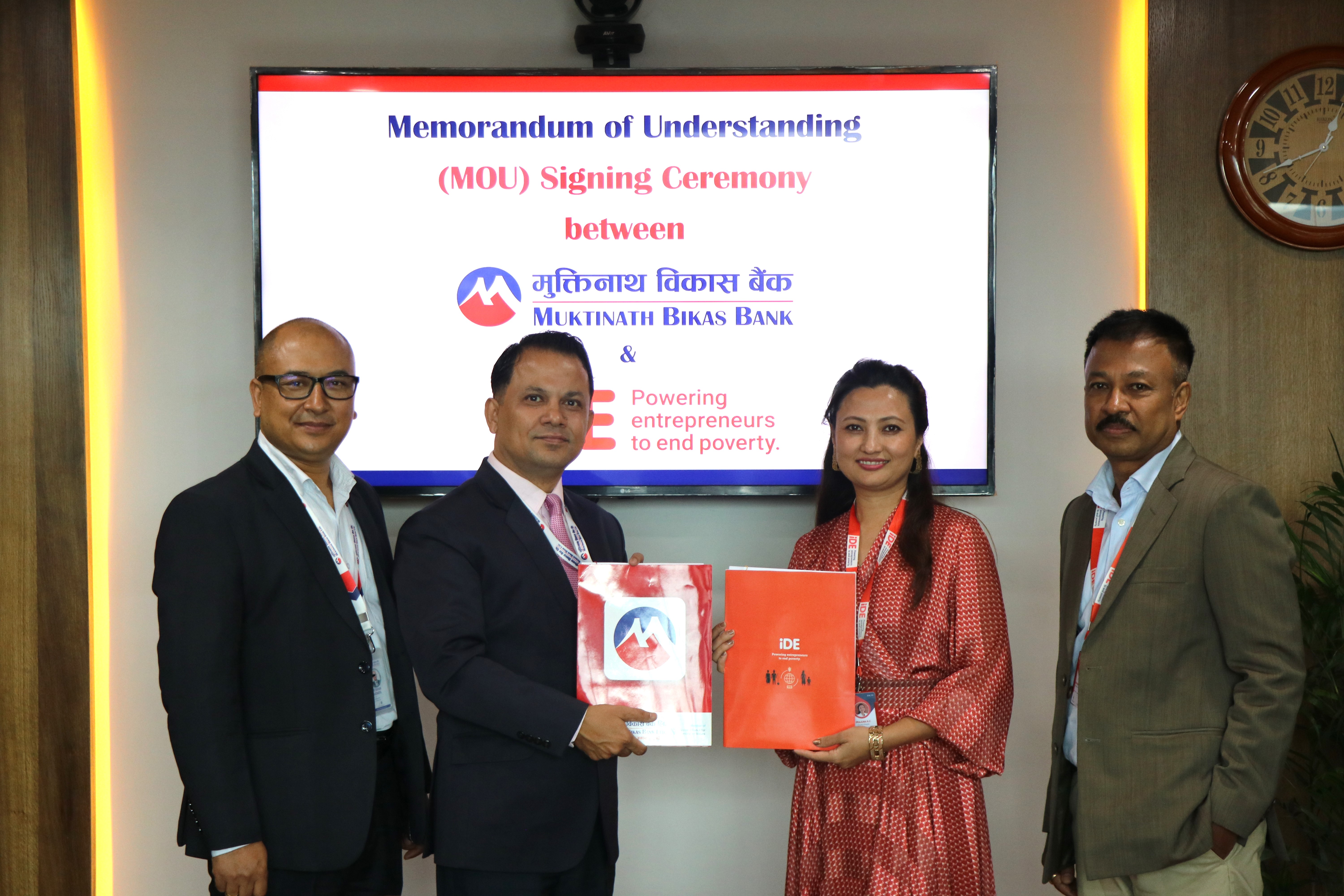 Muktinath Bikas Bank signs MoU with iDE Nepal