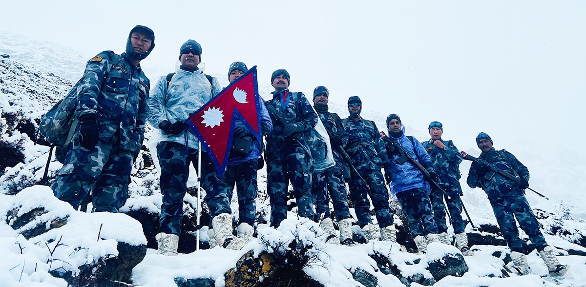 ताप्लेजुङ सीमाक्षेत्रको सशस्त्र प्रहरीले गर्‍यो निरीक्षण