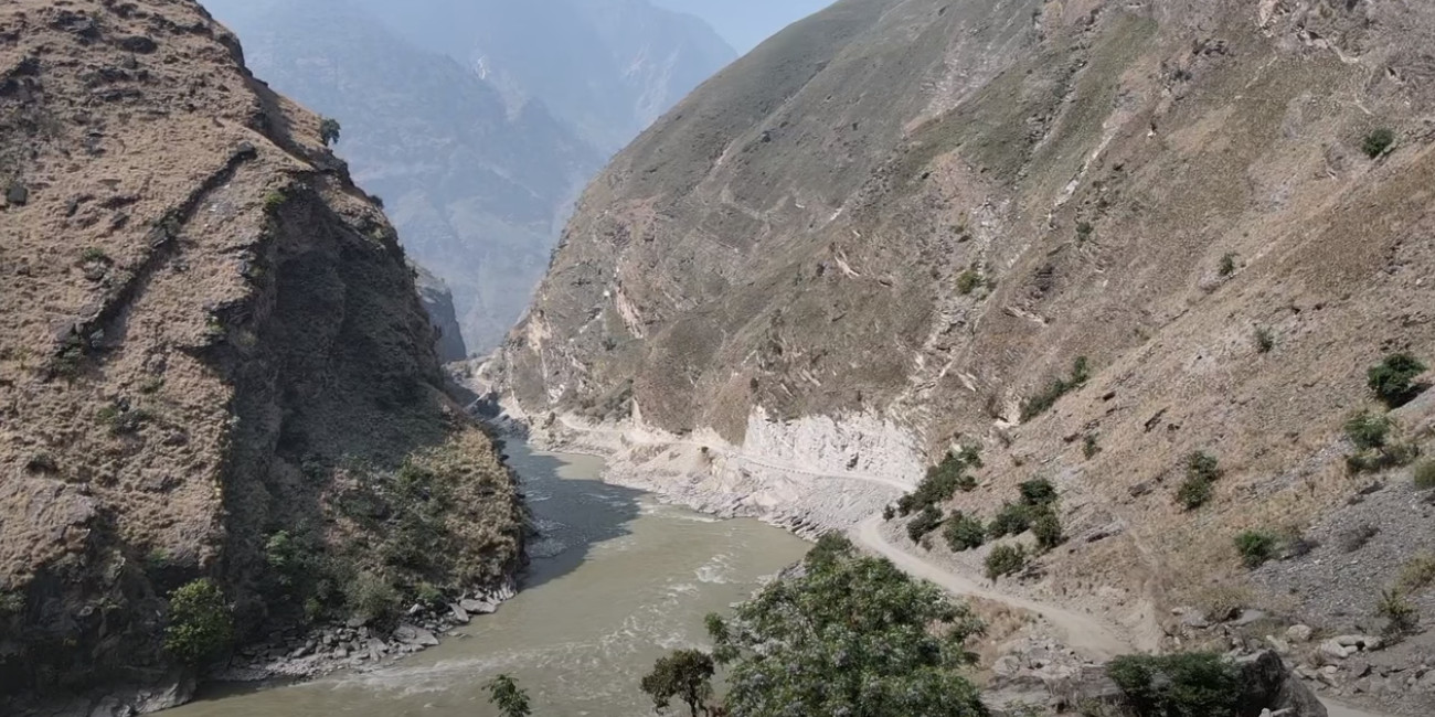 हुम्ला–बाजुरा सीमा विवादको प्रभाव मुगुसम्म, कर्णाली कोरिडोर बन्द हुँदा जनजीवन र पर्यटन प्रभावित